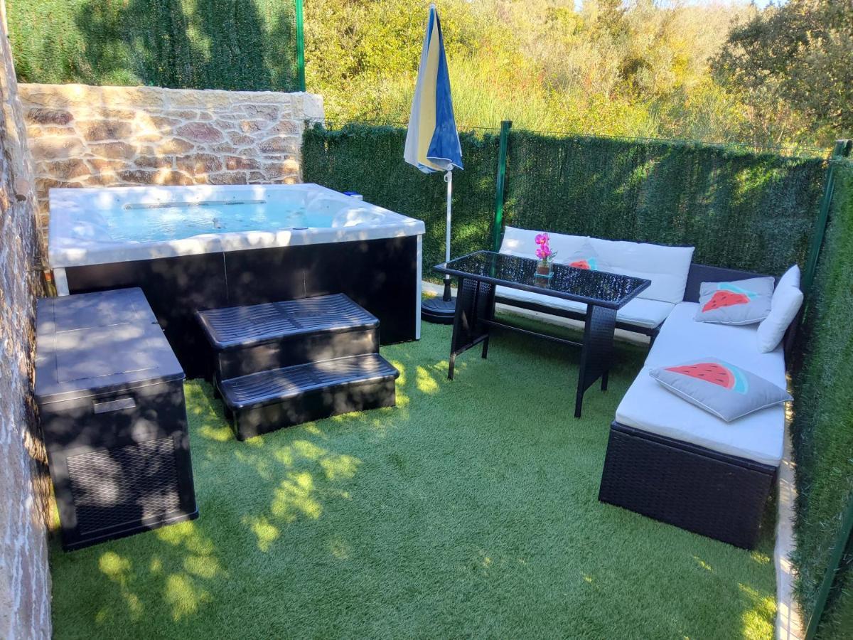 GITE les Faillants, SPA PRIVATIF, PISCINE à LORGUES Esterno foto